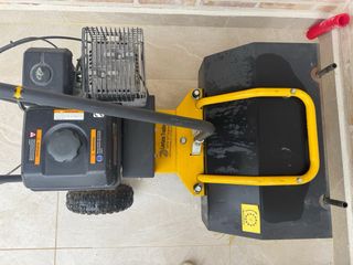 Barredora industrial Pista Pádel/Tenis/Golf