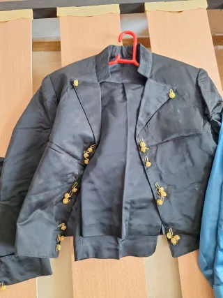 Traje fallero antiguo negro. 