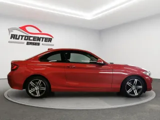 BMW 220i SPORT Line