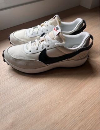 Zapatillas Nike Beige/Negro Talla 42.5