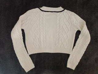 Cardigan corto bianco con trecce