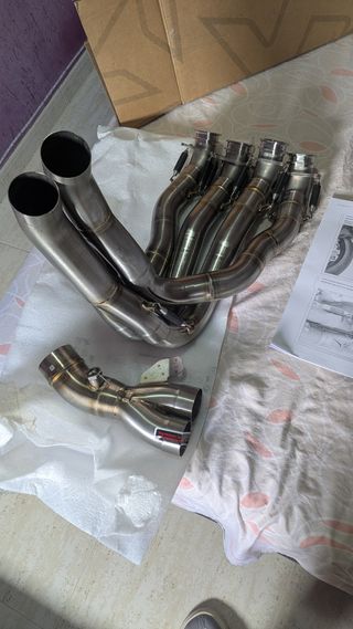 Colectores Akrapovic CBR1000RR-R 24-25