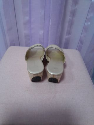Sandalias cuña doradas Talla 38, FARRUTX