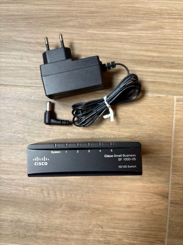 Switch Cisco Negro/Plateado