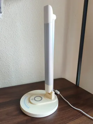 Flexo LED con cargador inalámbrico