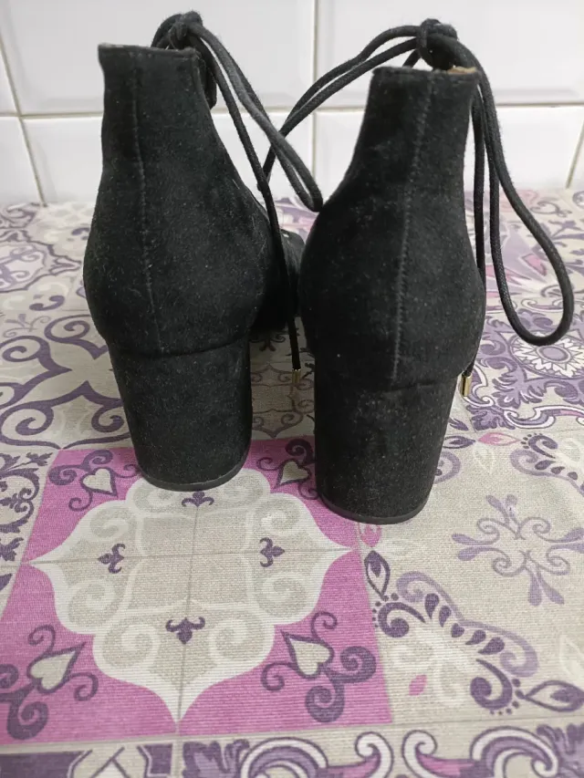 Zapatos Stradivarius Negros Atados