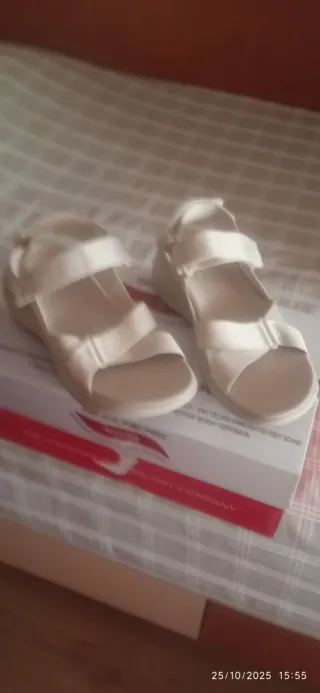 Sandalias Skechers Mujer Blancas