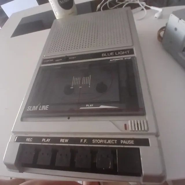 Reproductor Cassette Slim Line Blue Ligh pilast