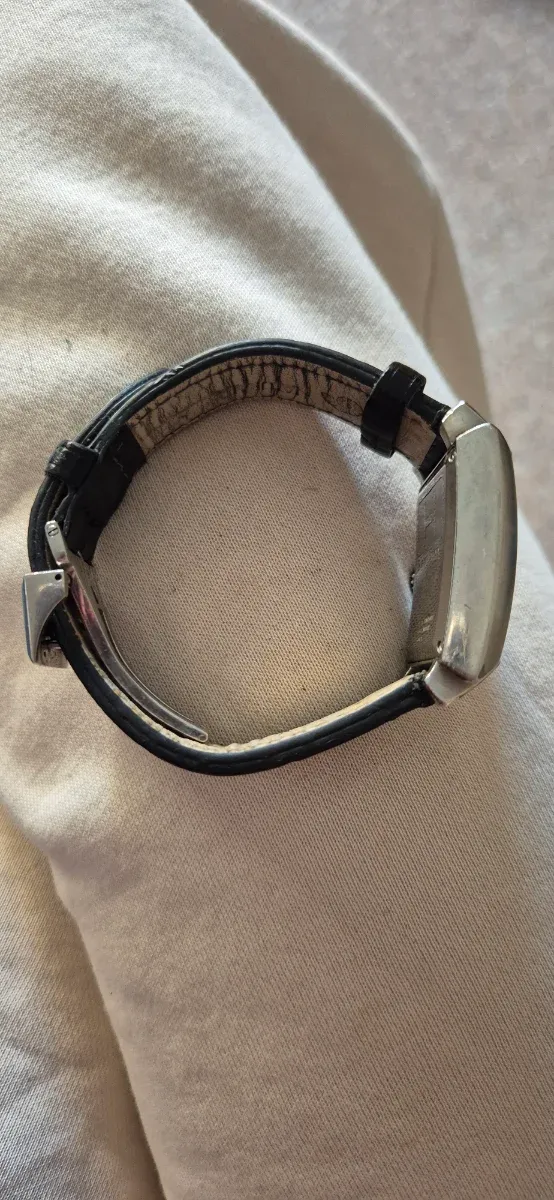 Reloj Hamilton Cuadrado Negro y Plateado