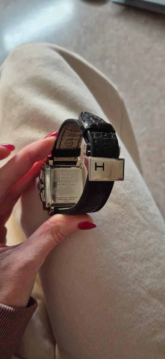 Reloj Hamilton Cuadrado Negro y Plateado