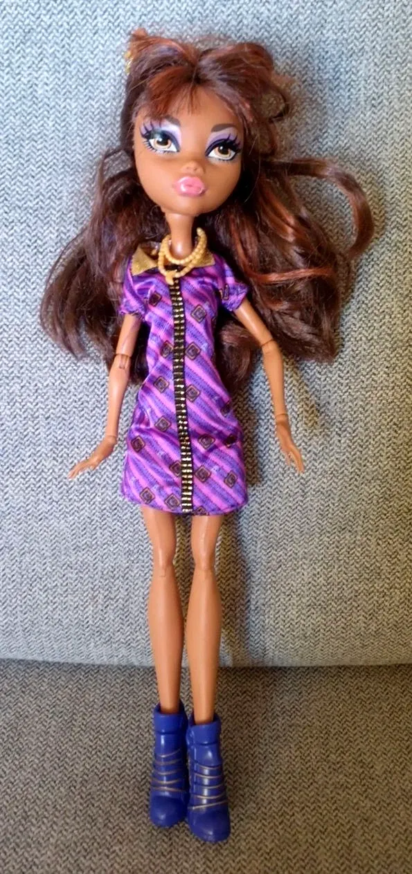 Monster High 2008 Coffin Bean Clawdeen Wolf