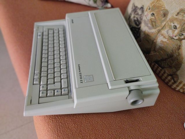 Máquina Olivetti para piezas