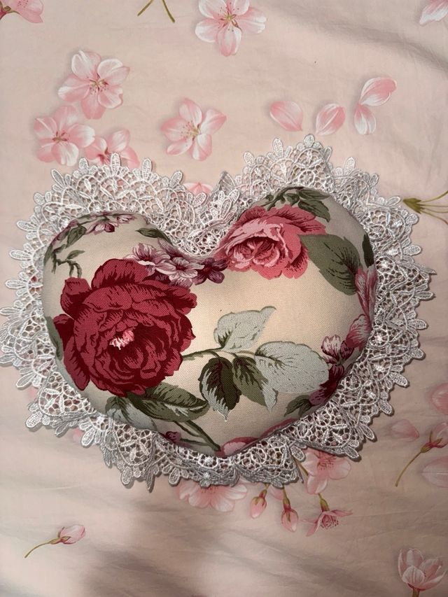 Set 3 cuscini decorativi a forma di cuore