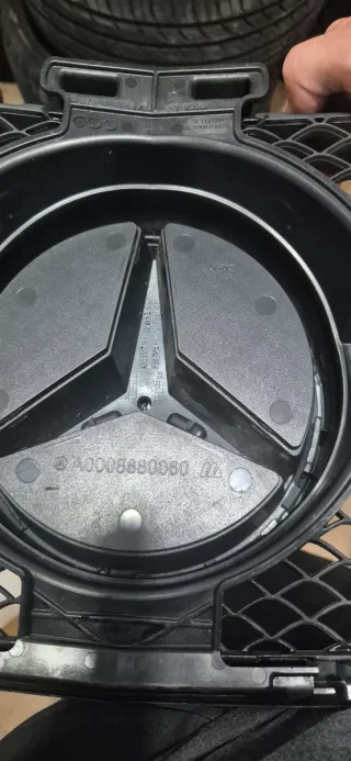 Calandra + emblema Mercedes A45 AMG W176 original