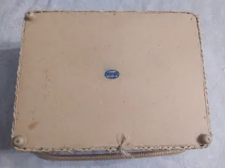 Costurero decorado tela y mimbre