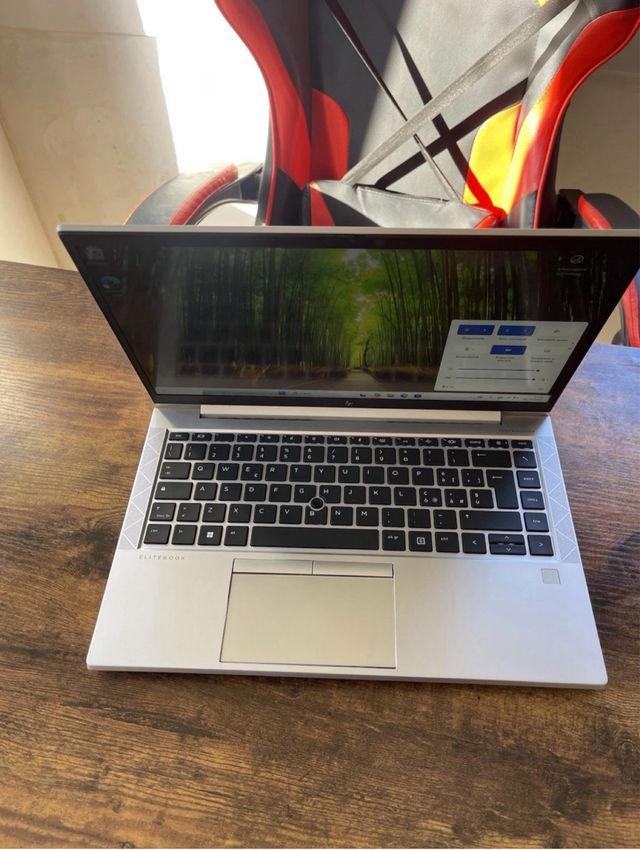 HP EliteBook 840 G8 i5-1145G7 16GB 256 FHD WIN 11