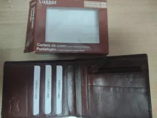 Cartera de piel LIVERGY