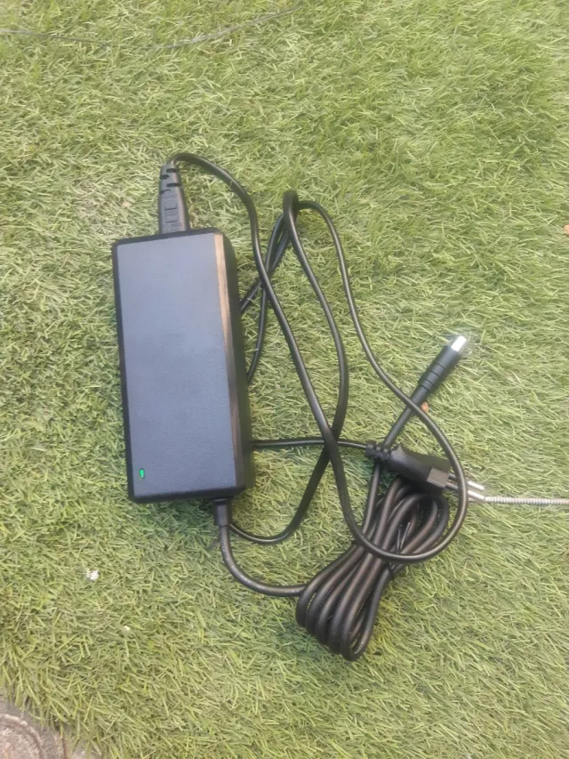 Cargador Pure Electric Patinete 71W