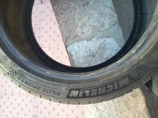 Neumático Michelin Pilot Sport 4