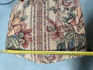 Juego de 2 sillas antiguas con respaldo de rejilla