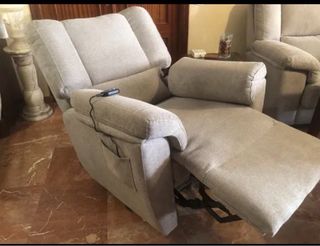 Sillón butaca geriátrica beige/gris automática.