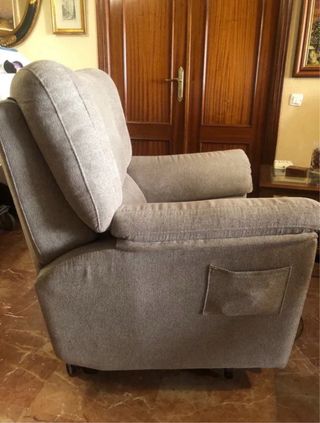 Sillón butaca geriátrica beige/gris automática.