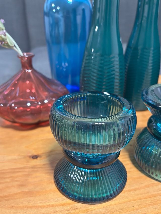 Conjunto de Vasos e Castiçais de Vidro e Cerâmica