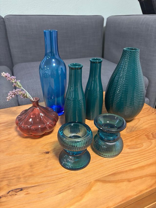 Conjunto de Vasos e Castiçais de Vidro e Cerâmica