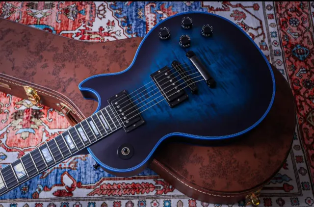Gibson Custom Shop F. Satin Widow Blue. Nueva