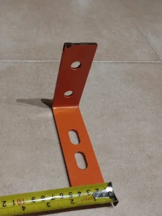 Escuadras soportes para baldas y muebles