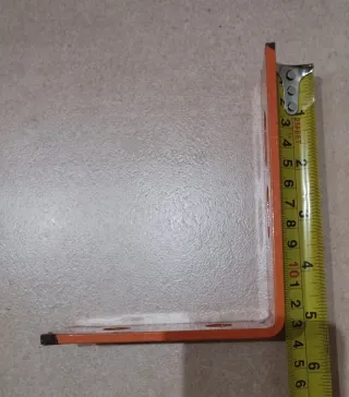 Escuadras soportes para baldas y muebles