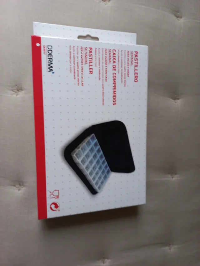 Pastillero Semanal sin estrenar DDERMA