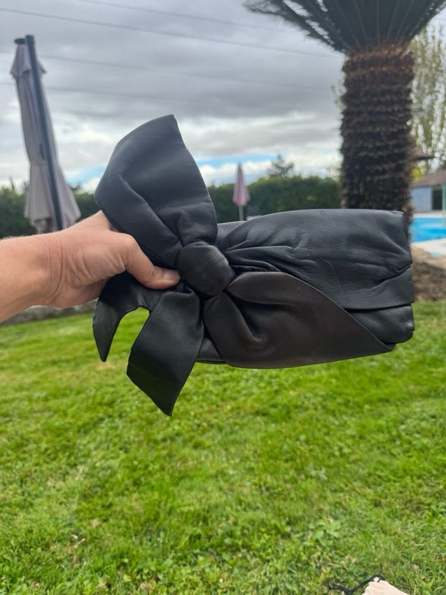 Bolso de mano Valentino negro lazo piel