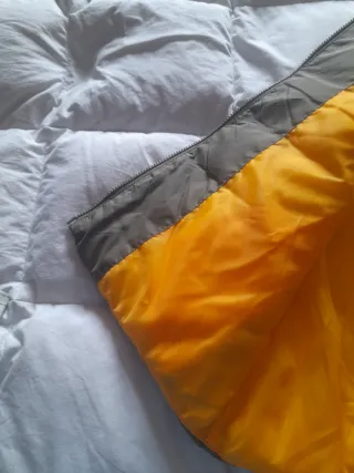 Chaleco plumífero verde caqui