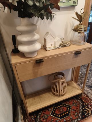 Mueble recibidor / consola madera y ratán