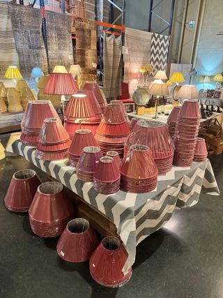 Tulipas pantallas lámparas tela morado/rojo