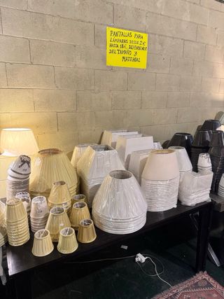 Tulipas pantallas lámparas tela morado/rojo