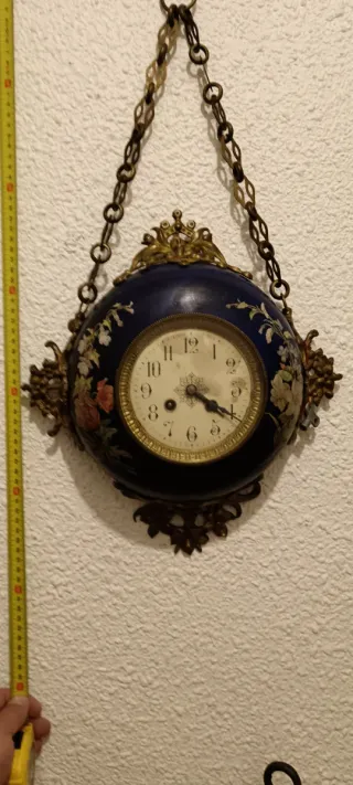 Reloj de pared pintado a mano
