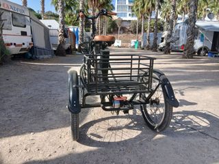 Triciclo Eléctrico Biwbk
