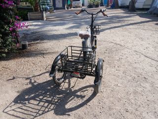 Triciclo Eléctrico Biwbk