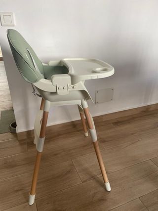 Trona 2 en 1 nueva en caja