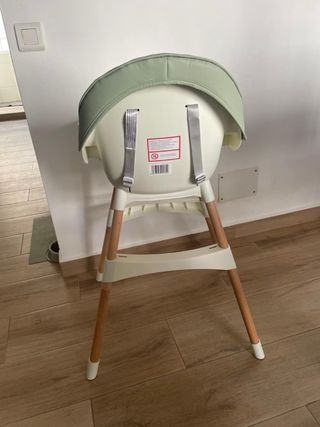 Trona 2 en 1 nueva en caja