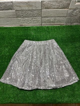 Minifalda plateada de lentejuelas