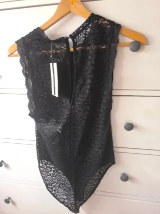 Body encaje Bershka negro Talla M