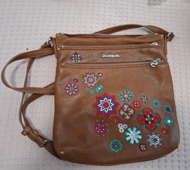 Dos bolsos Desigual Marrón y Multicolor