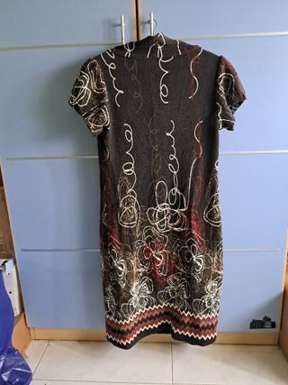 Vestido estampado marrón y multicolor