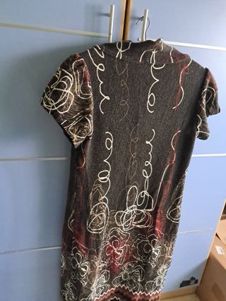 Vestido estampado marrón y multicolor