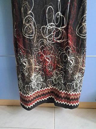 Vestido estampado marrón y multicolor