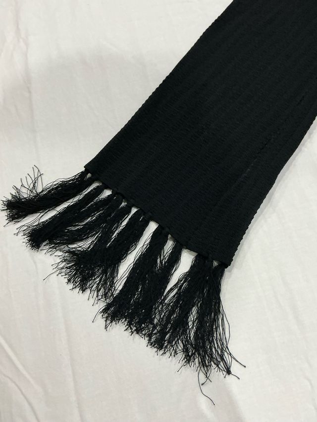 Jersey Zara negro con flecos