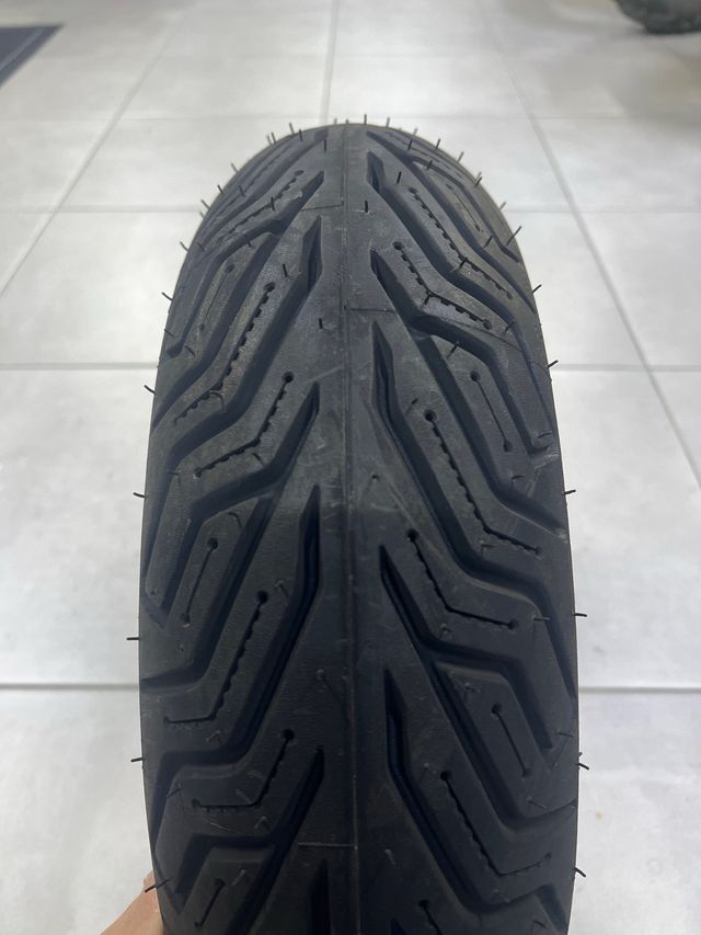 Neumático Michelin City Grip2 130/70-12